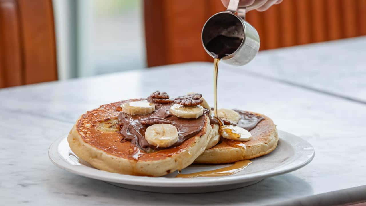 Amerikanska pannkakor med lönnsirap